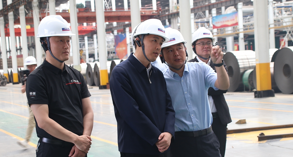 縣委副書記、縣長孔磊到眾鑫發(fā)調(diào)研數(shù)智化產(chǎn)業(yè)轉(zhuǎn)型情況